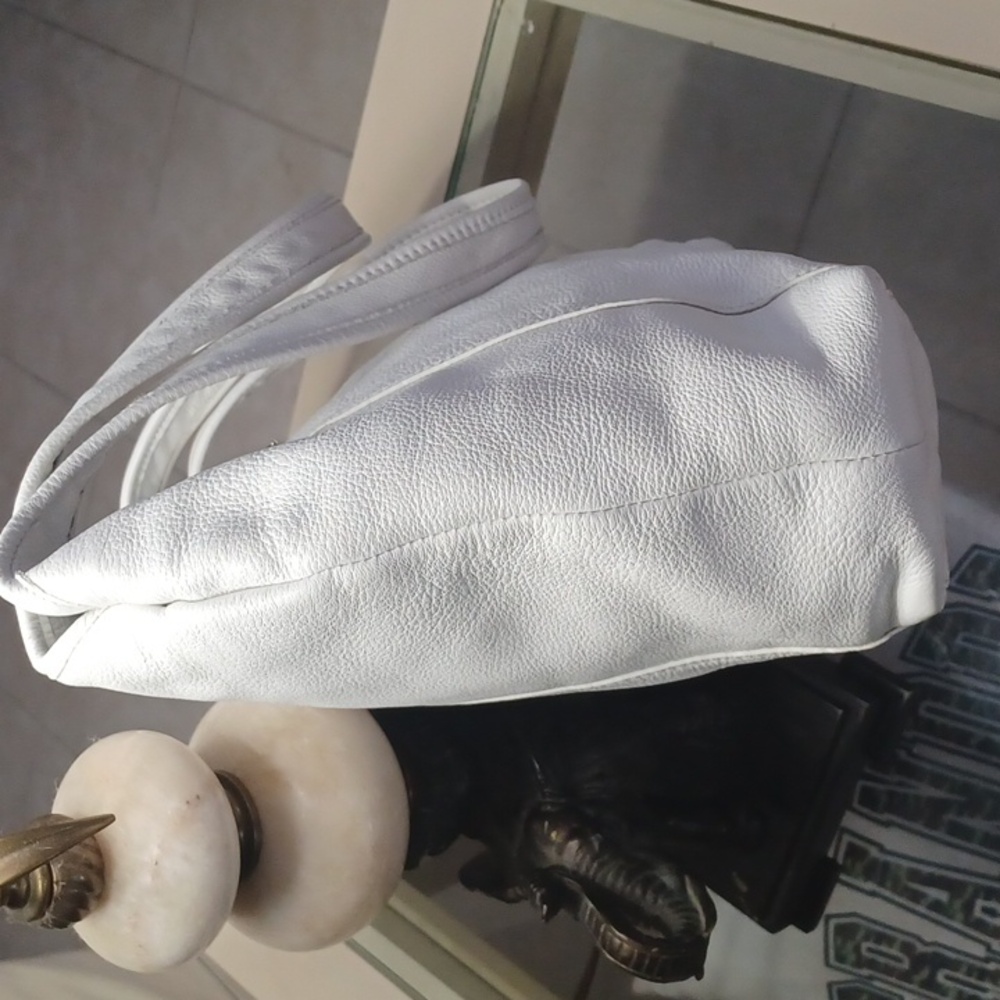 14IN PURE WHITE TALBOTS LEATHER BAG - Picture 10 of 17